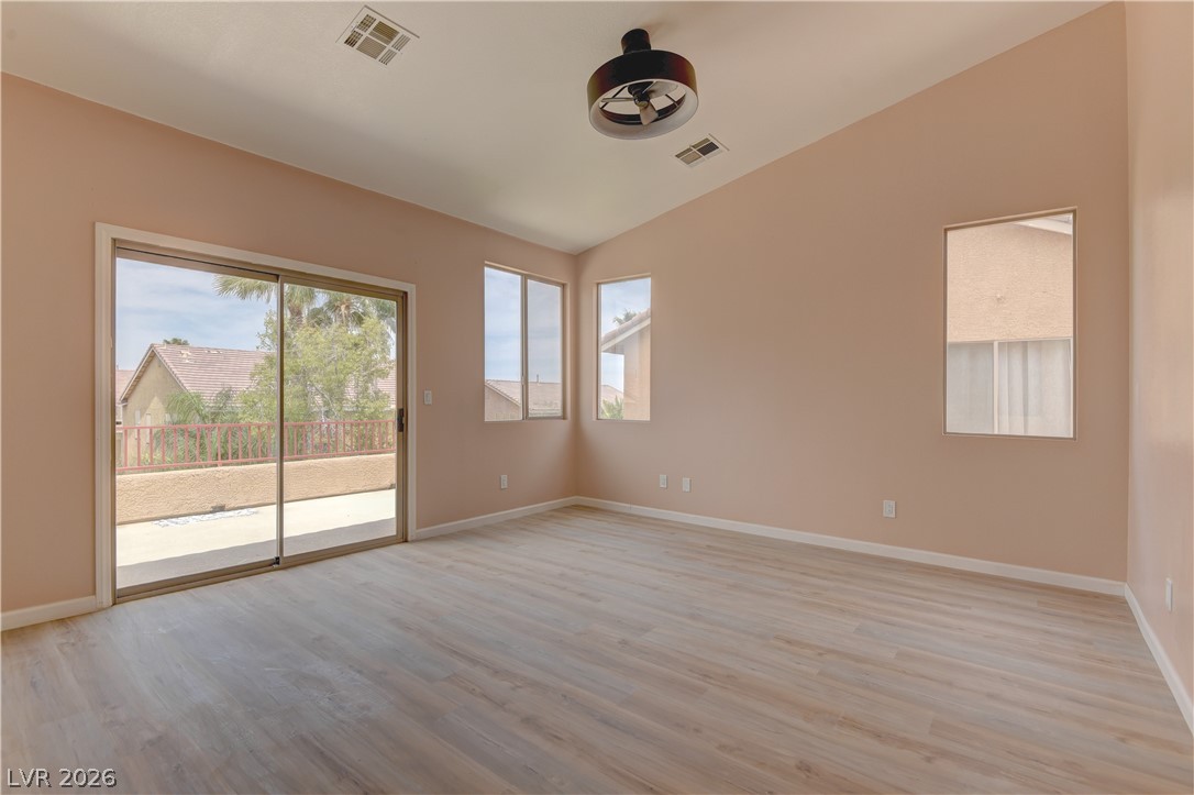 5862 Bluthe Bridge Avenue Property Photo 17