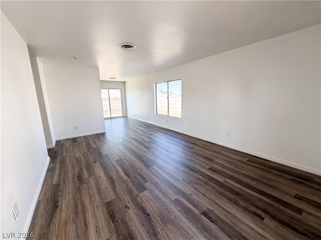 4018 Shady Oak Property Photo 3