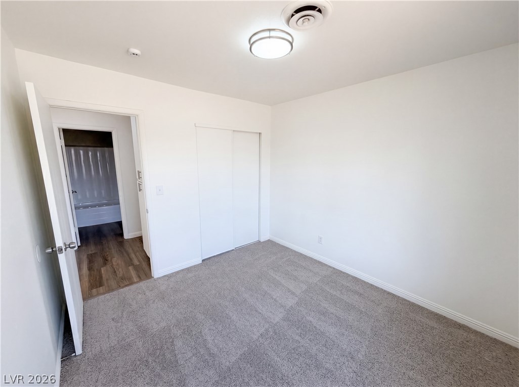 4018 Shady Oak Property Photo 4