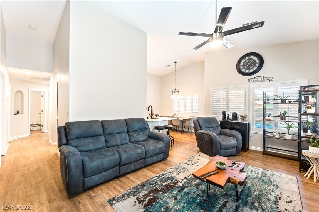 3324 Indian Moon Drive Property Photo 4