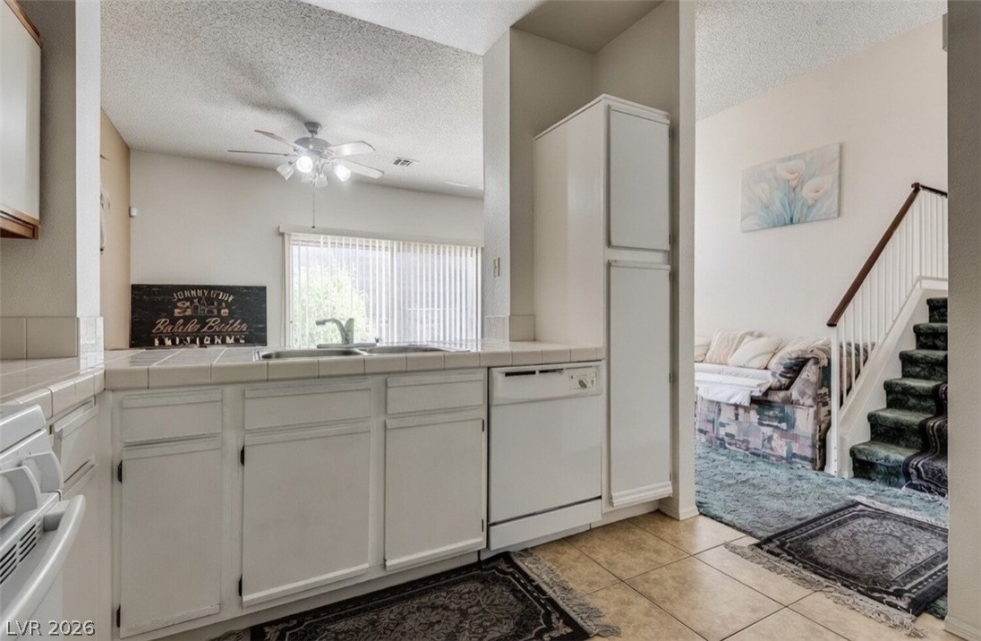 1665 Britannia Avenue Property Photo 14