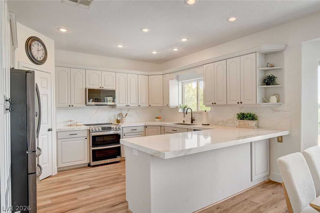 4362 Thistle Street Property Photo 4