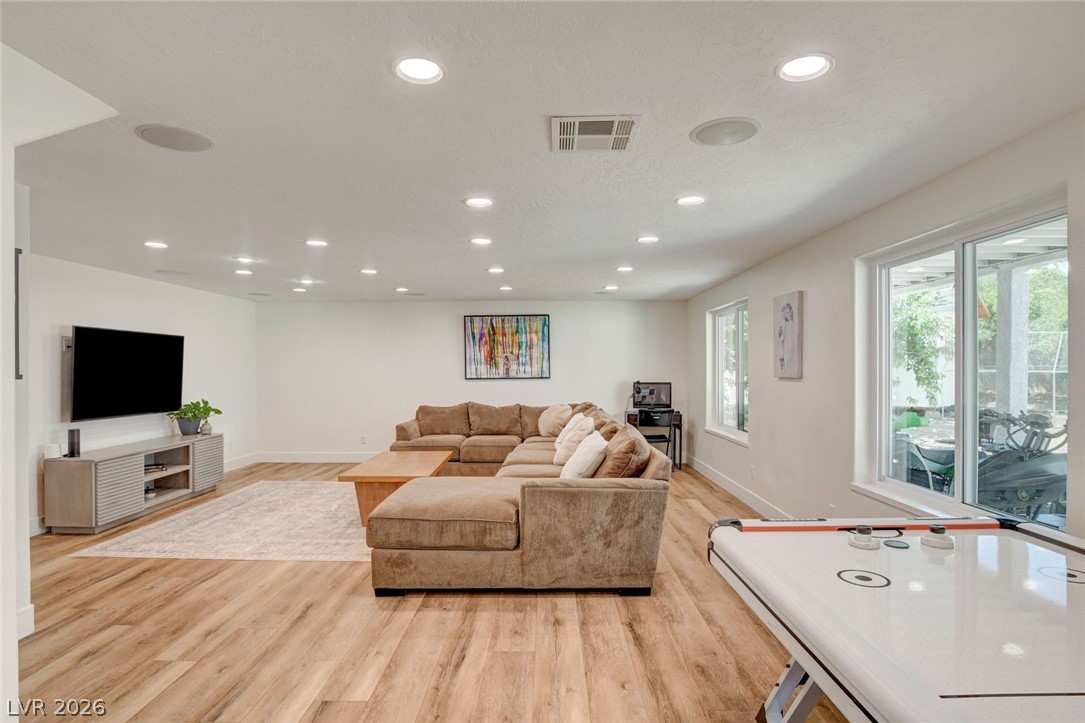 4362 Thistle Street Property Photo 47