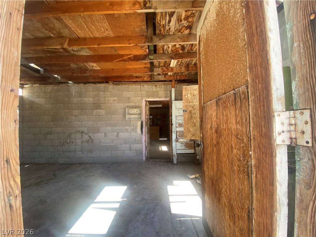 701 3rd Street Property Photo 10