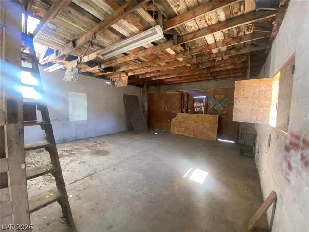701 3rd Street Property Photo 11