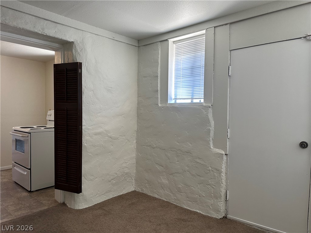 14 Valley View Lane Property Photo 7