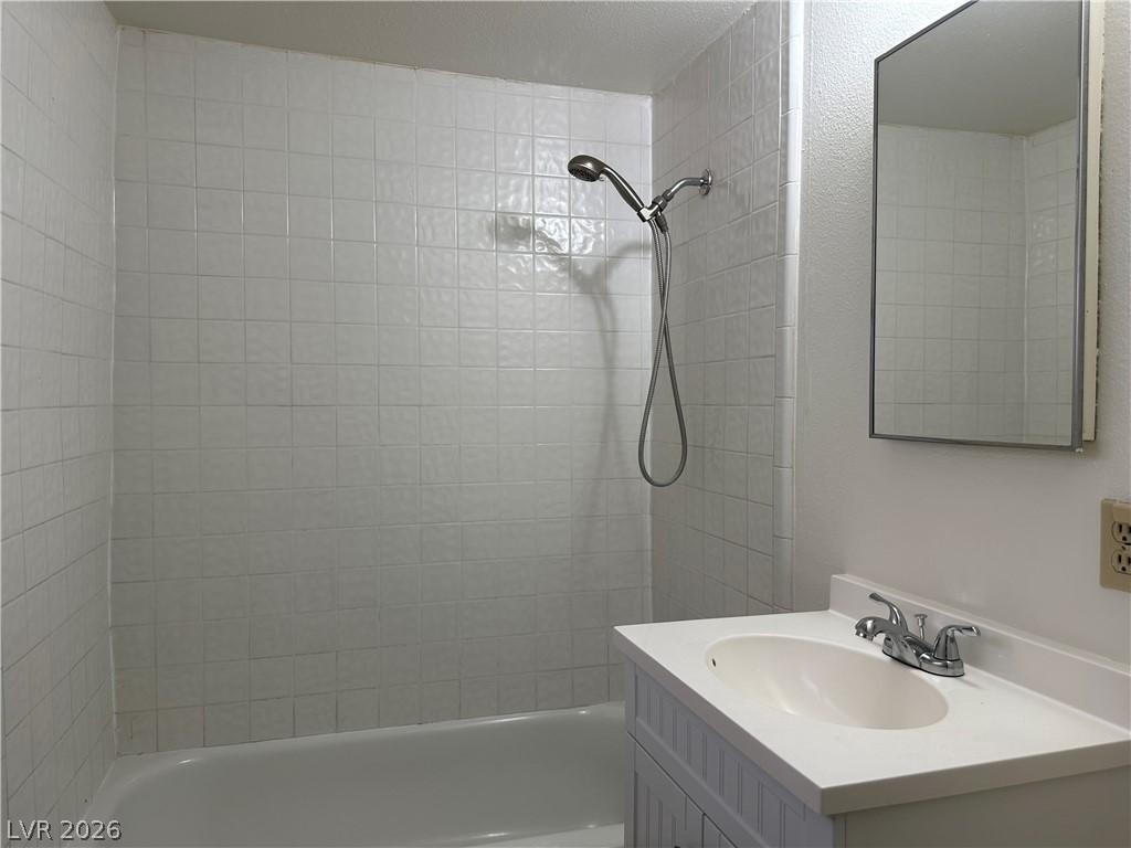 14 Valley View Lane Property Photo 9
