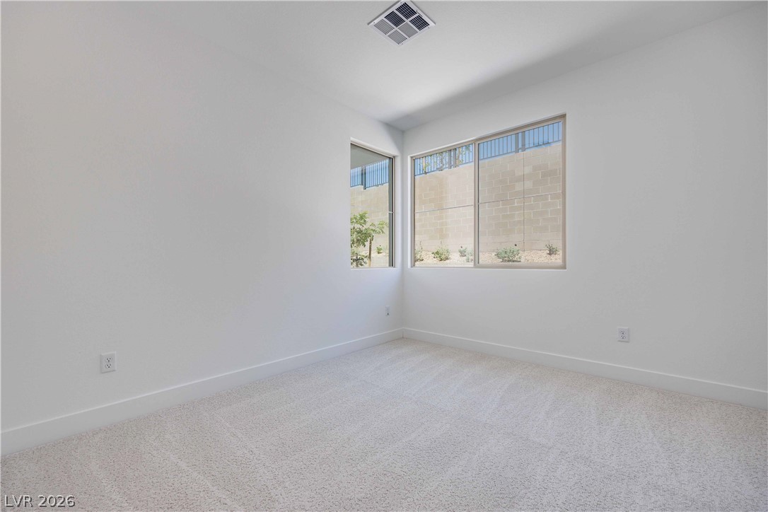 1001 Soaring Sage Avenue Property Photo 8