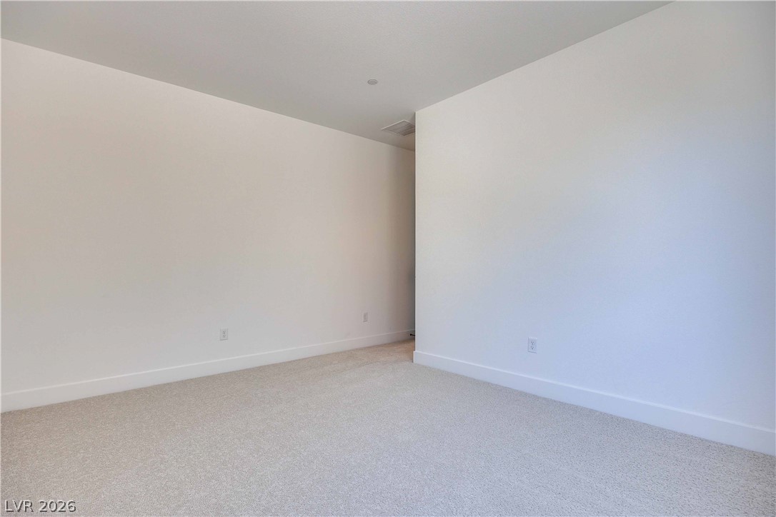 1001 Soaring Sage Avenue Property Photo 12