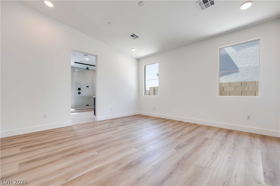 1001 Soaring Sage Avenue Property Photo 14