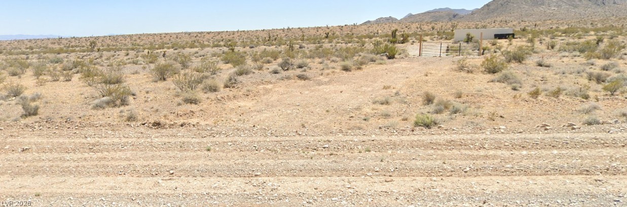 Elvis Alive Drive Property Photo 1