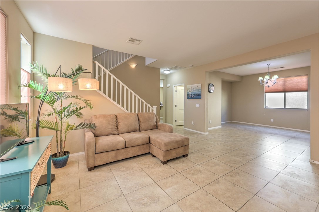 10653 Mount Jefferson Avenue Property Photo 9