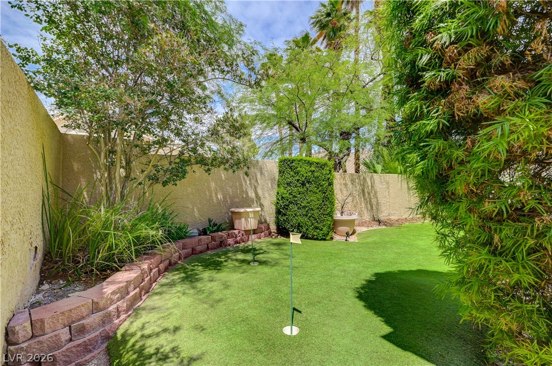 33 Staghorn Street Property Photo 35