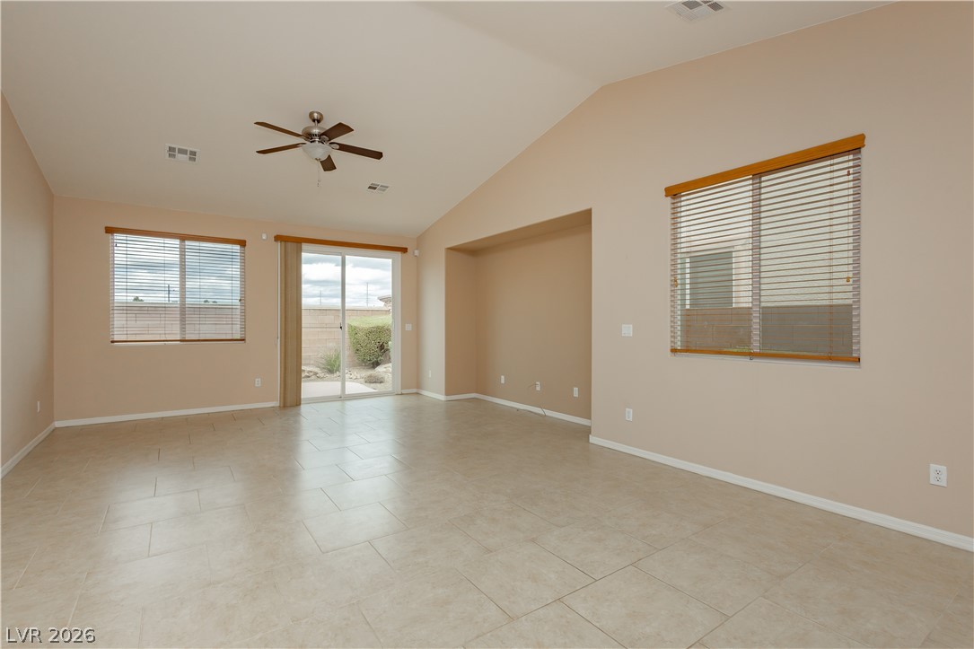 11220 Robin Park Avenue Property Photo 6