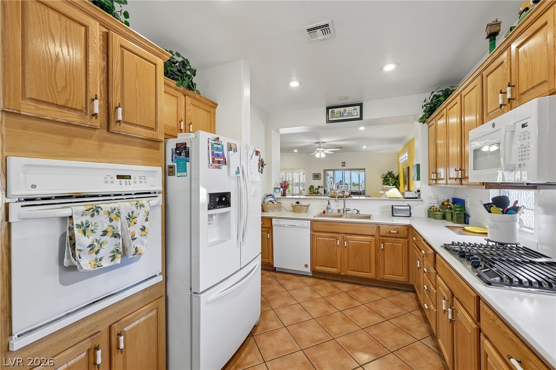 586 Cypress Gardens Place Property Photo 17