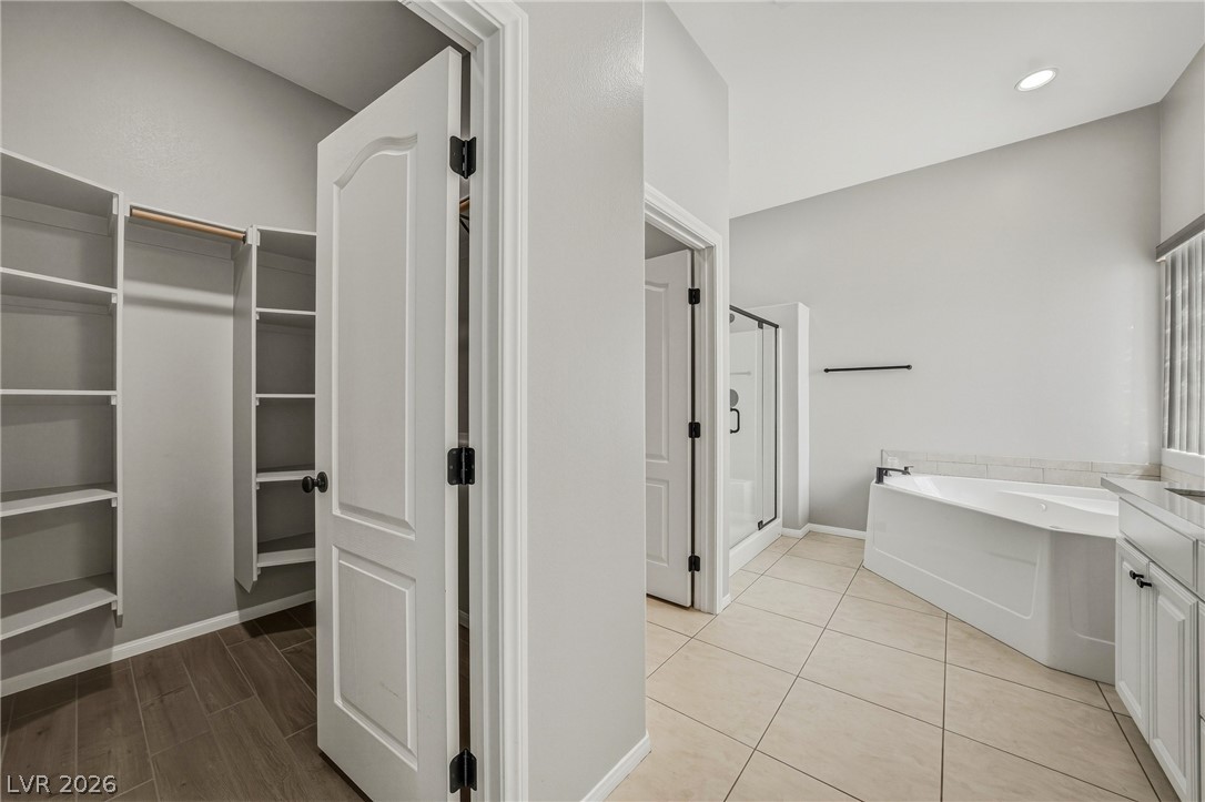 880 Benson Circle Property Photo 32