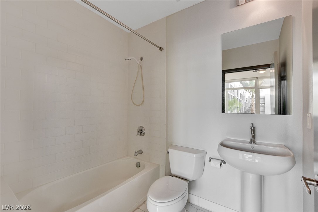 2715 West Pebble Road 310 Property Photo 15