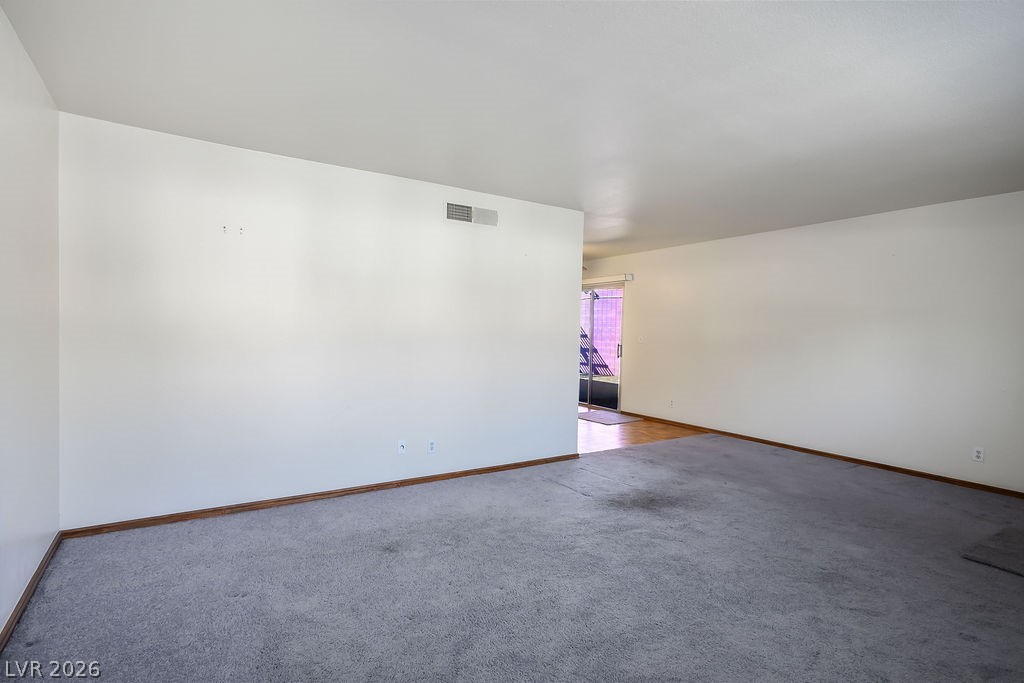 3477 Kensbrook Street Property Photo 6