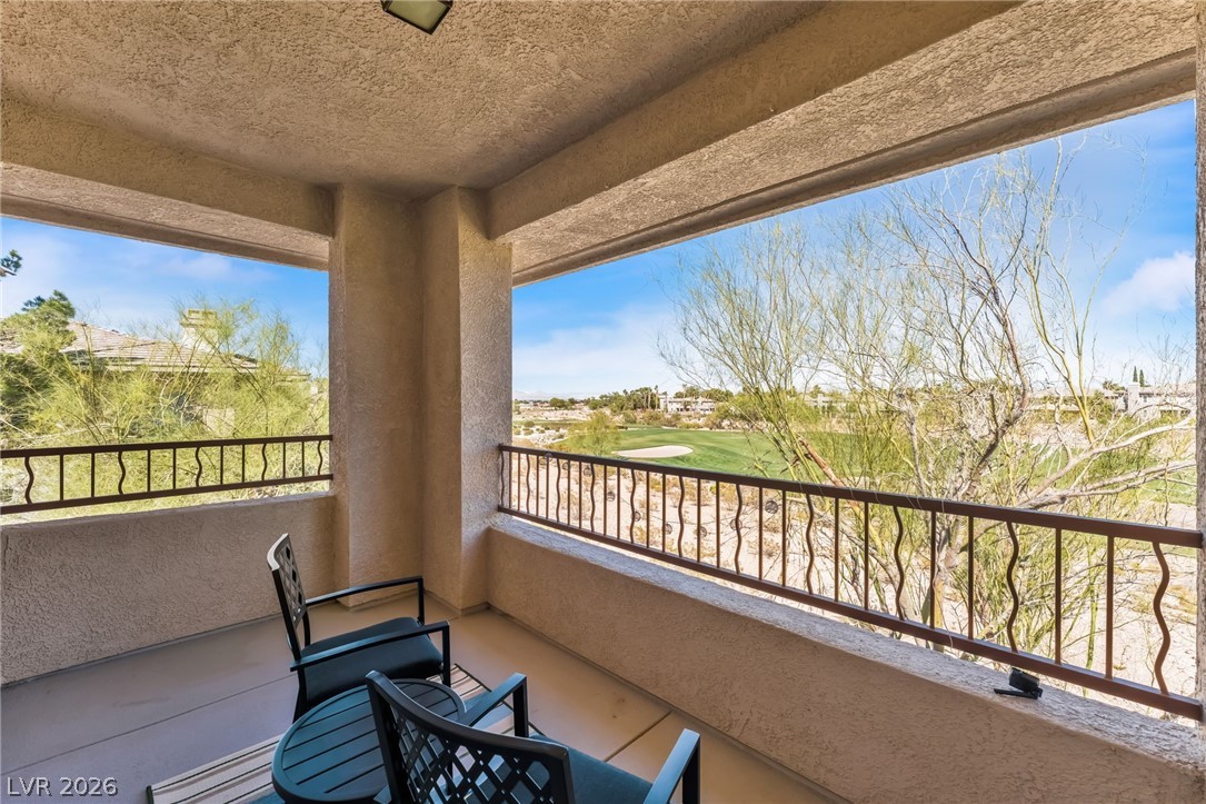 904 Duckhorn Court 204 Property Photo 17