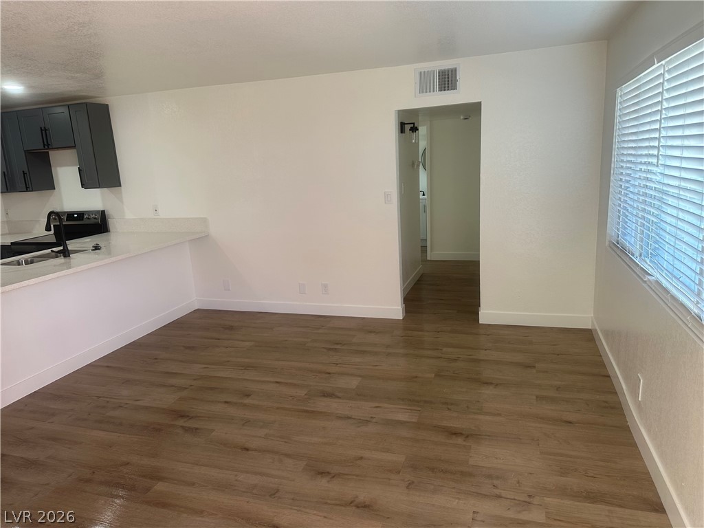 5808 Bromley Avenue 1 Property Photo 2