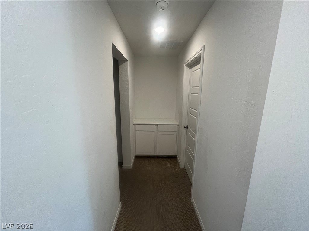 6212 Rathbone Street Property Photo 9