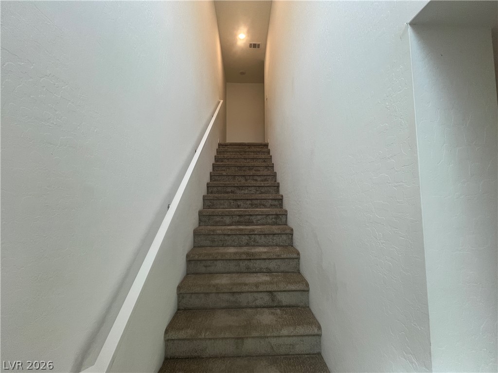 6212 Rathbone Street Property Photo 10