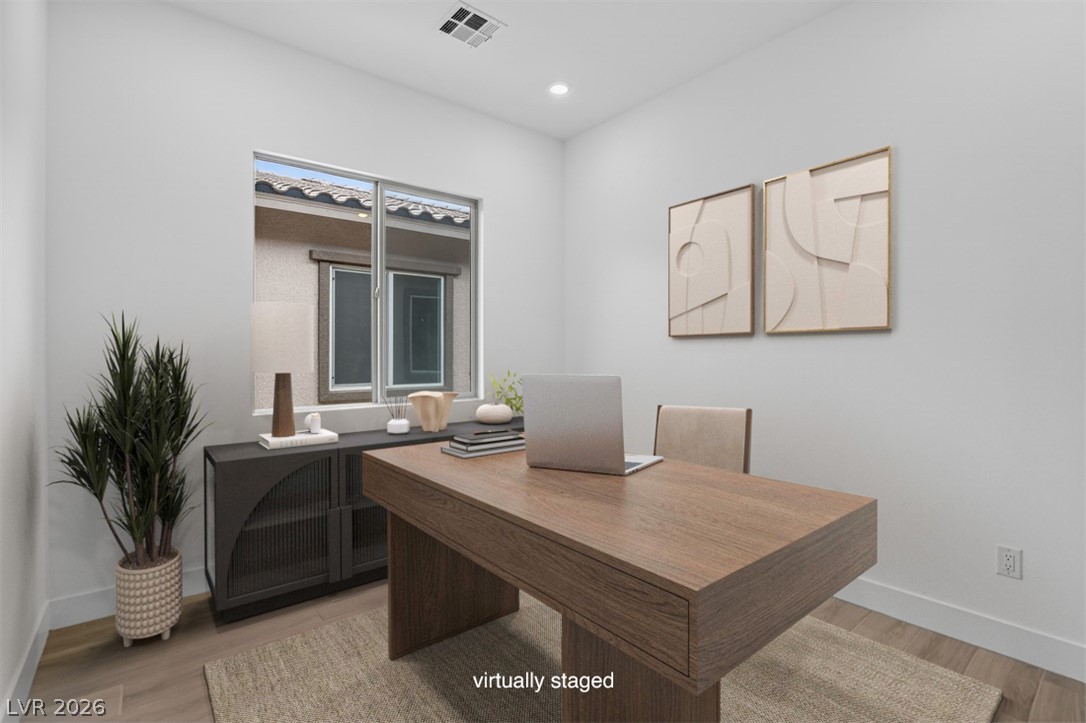 376 Tigullio Avenue Property Photo 5