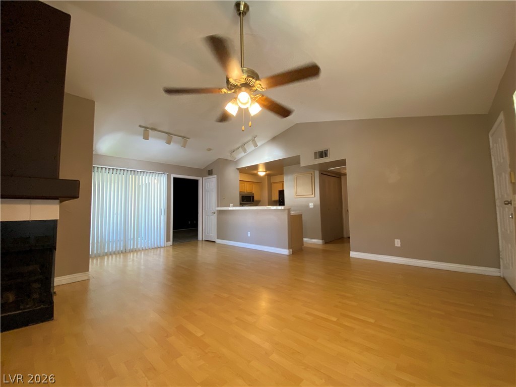 2251 Wigwam Parkway 1722 Property Photo 5