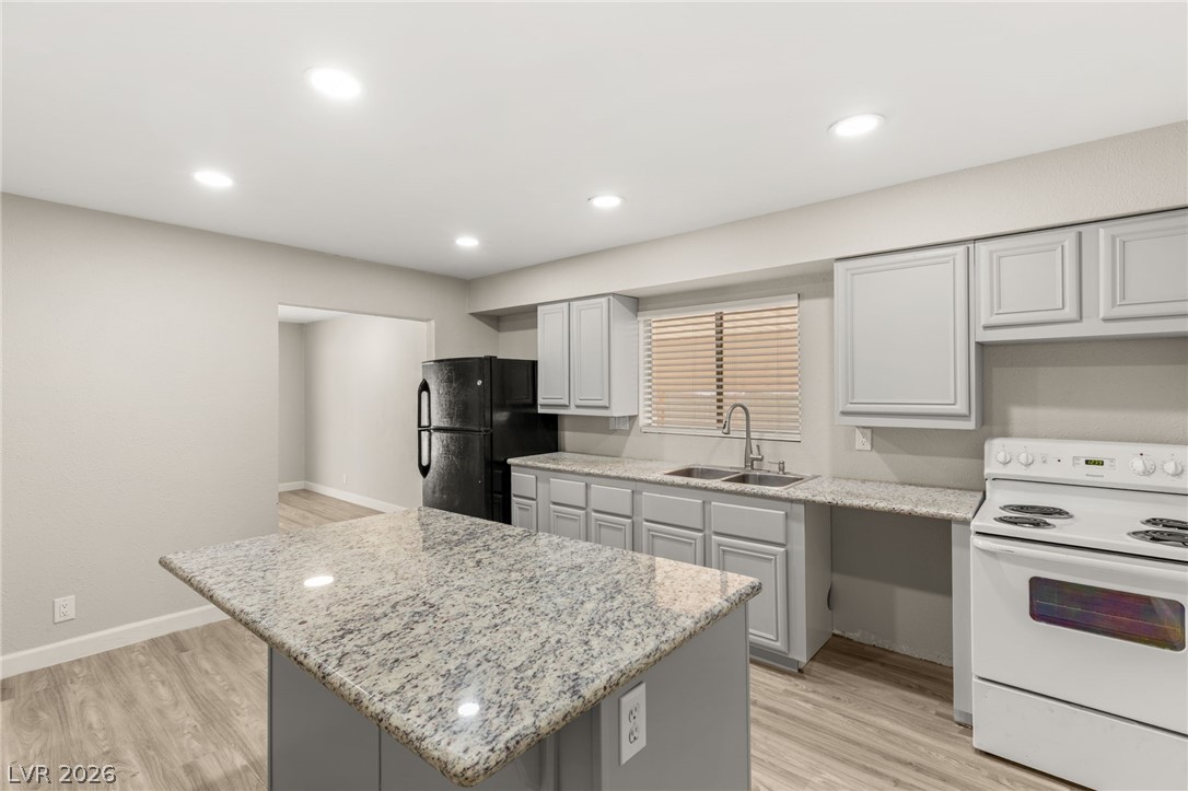 4364 Calimesa Street Property Photo 5