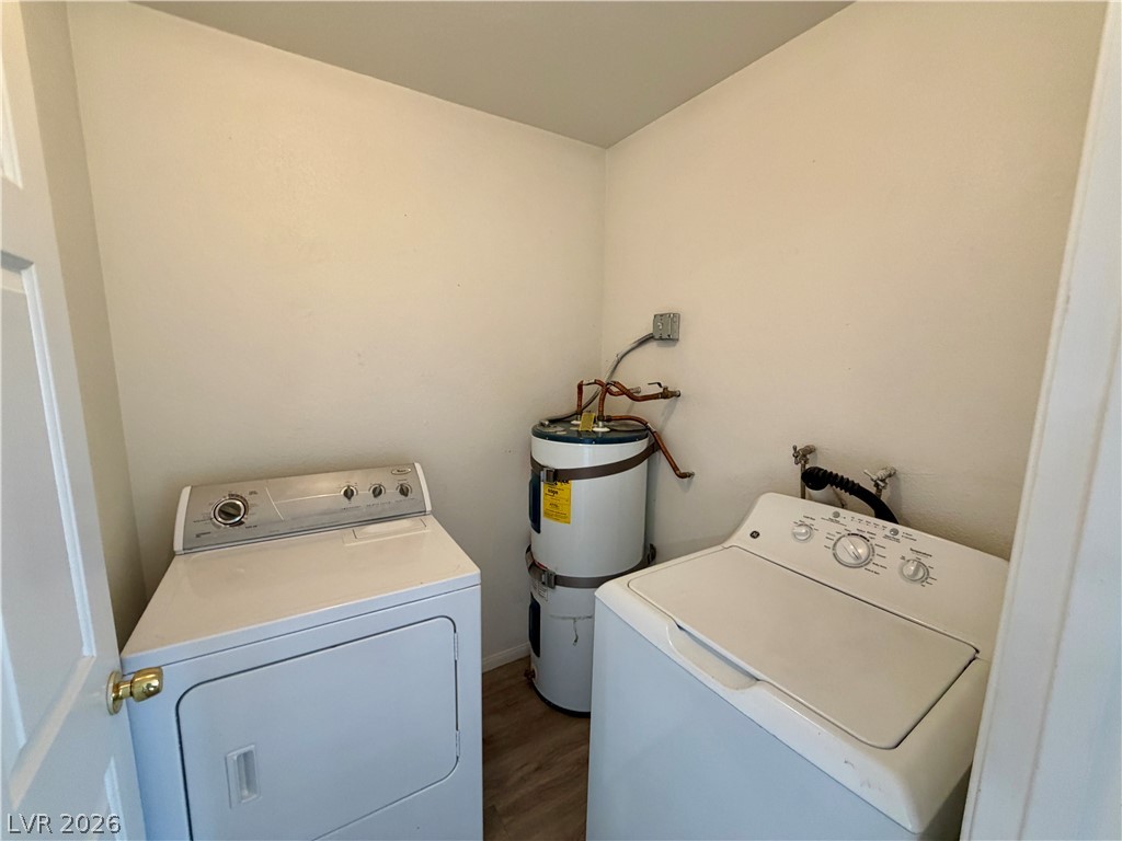 2704 Aarondavid Drive C Property Photo 8