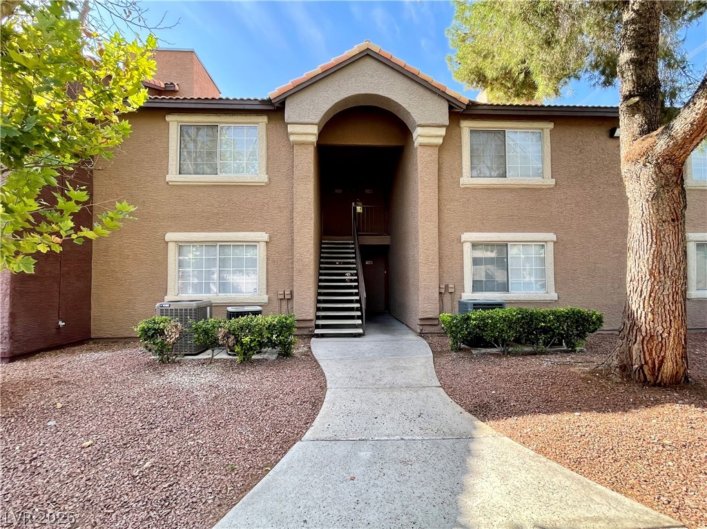 2750 South Durango Drive 1149 Property Photo 1