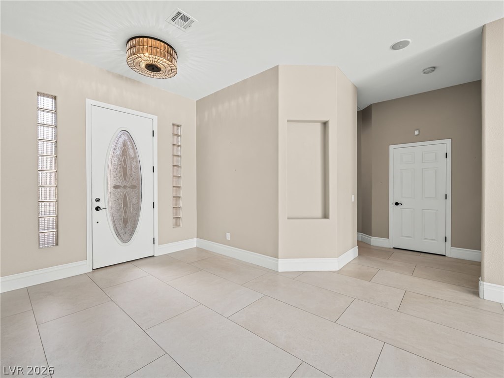 2404 Quartz Peak Street Property Photo 32