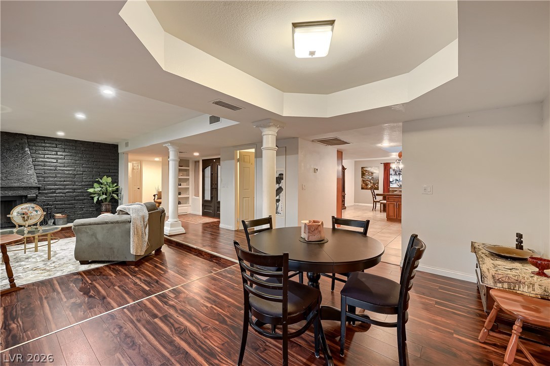 1027 Sidehill Way Property Photo 15