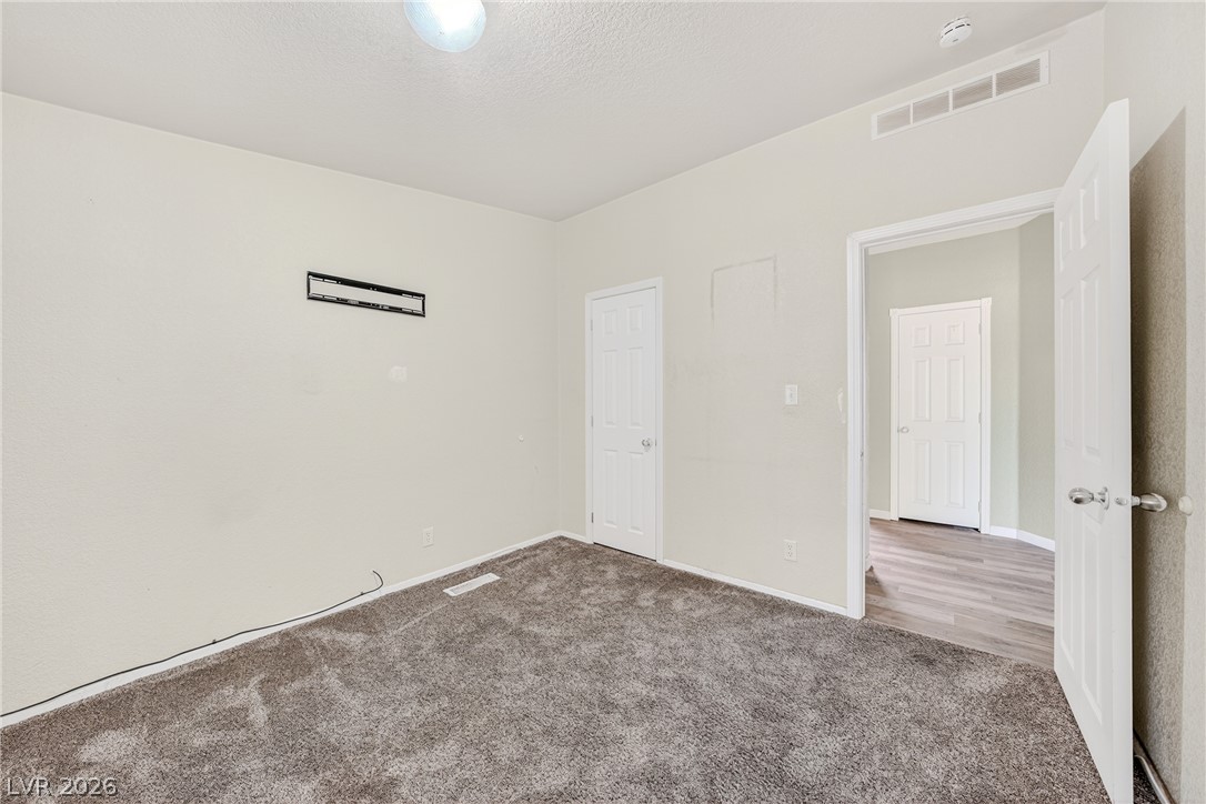 3160 East Navajo Boulevard Property Photo 33