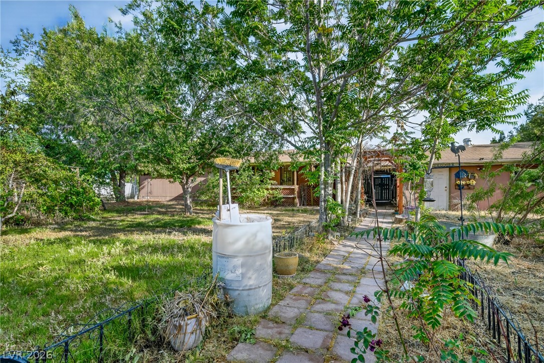 3160 East Navajo Boulevard Property Photo 44