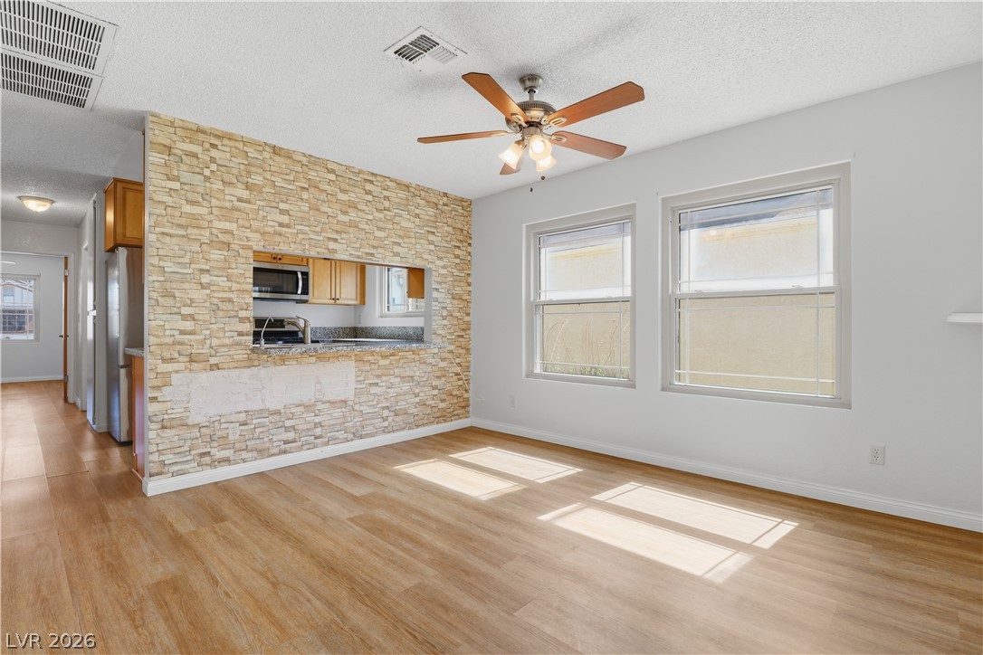 6811 Mangrum Circle Property Photo 7