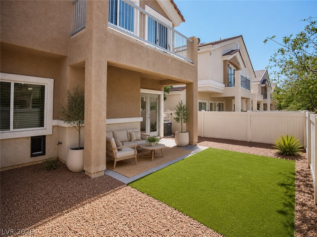 1160 Volcanic Garden Court 103 Property Photo 3