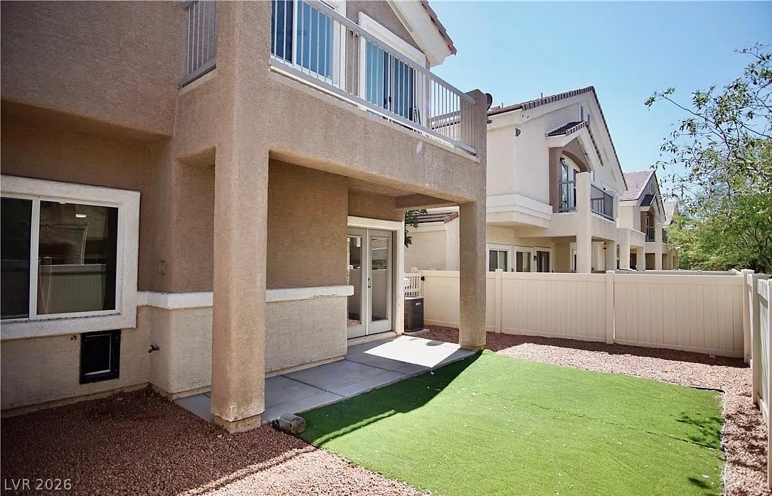 1160 Volcanic Garden Court 103 Property Photo 4