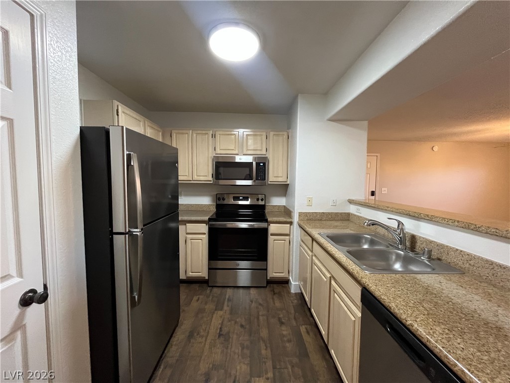 555 East Silverado Ranch Boulevard 1089 Property Photo 15