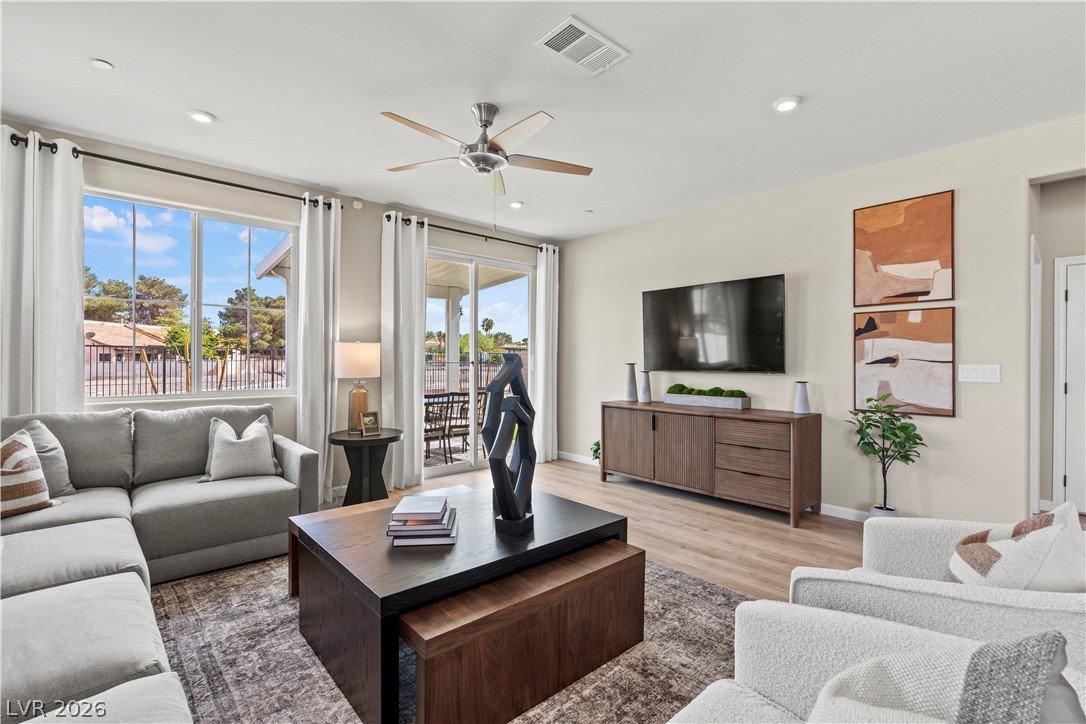 2587 Regency Cove Court Property Photo 14