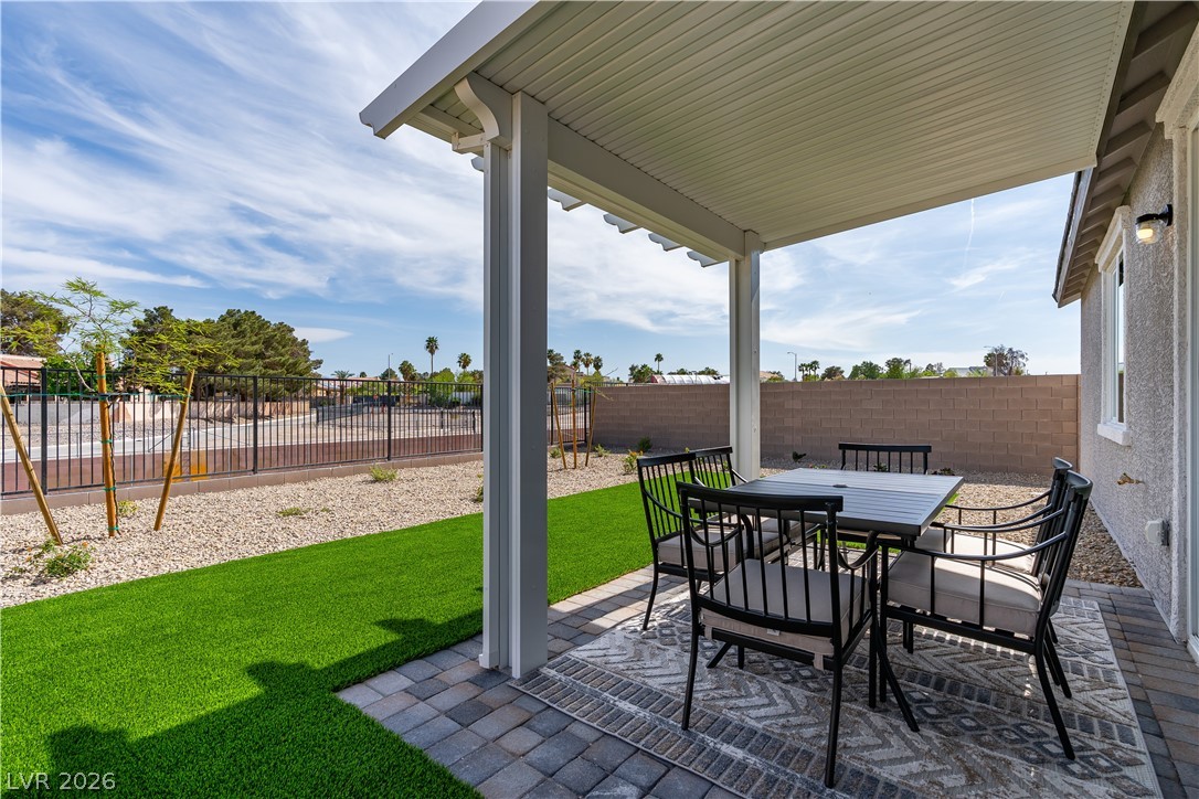 2587 Regency Cove Court Property Photo 31