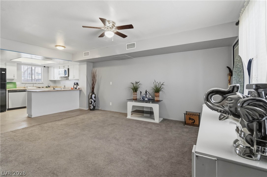 6024 Pebble Beach Boulevard Property Photo 3
