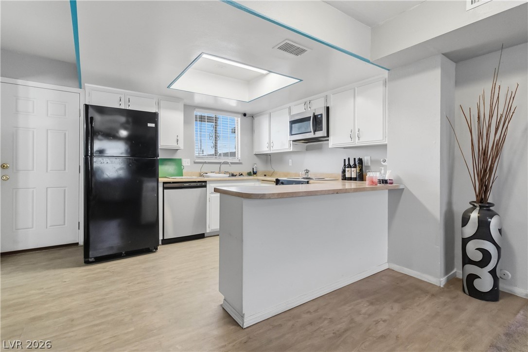 6024 Pebble Beach Boulevard Property Photo 4