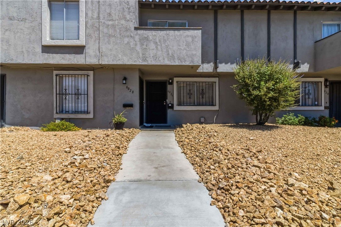6024 Pebble Beach Boulevard Property Photo 7