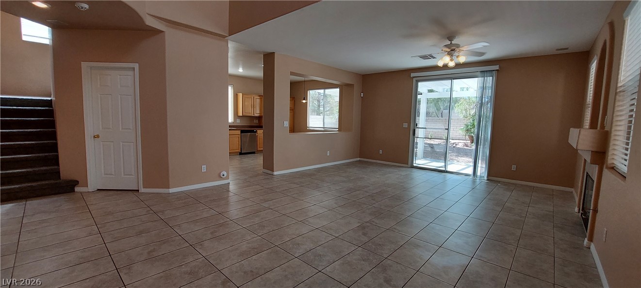 8917 Picket Fence Avenue Property Photo 6