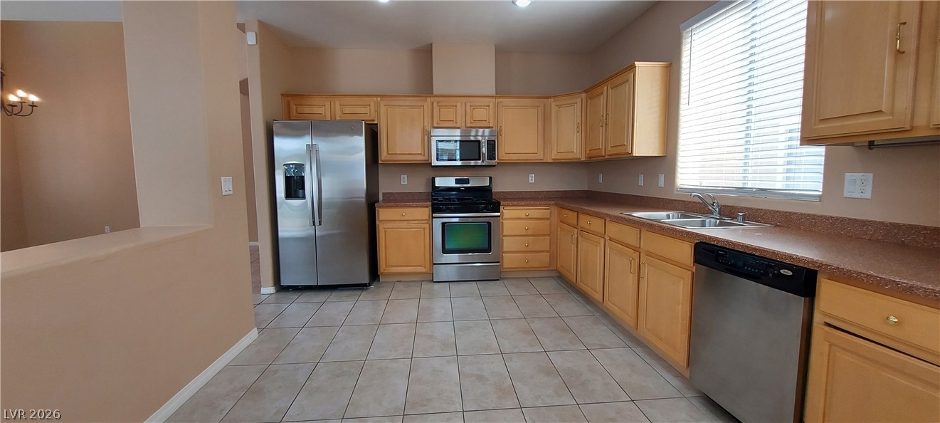 8917 Picket Fence Avenue Property Photo 10