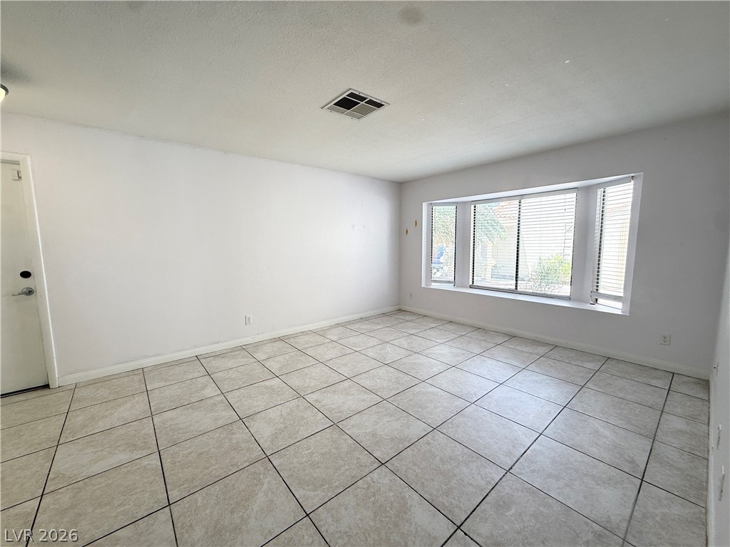 2066 Waverly Circle Property Photo 34
