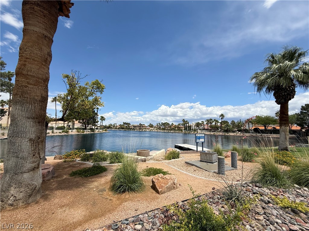8112 Sapphire Bay Circle Property Photo 4