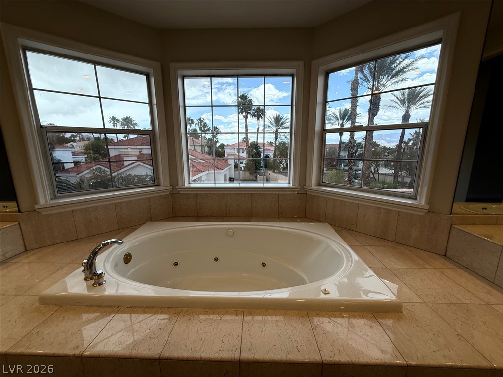 8112 Sapphire Bay Circle Property Photo 22
