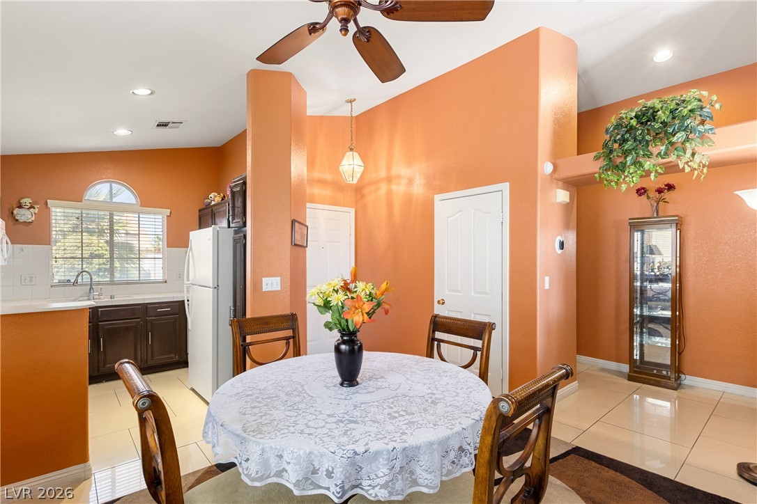 3634 Blue Dawn Drive Property Photo 4